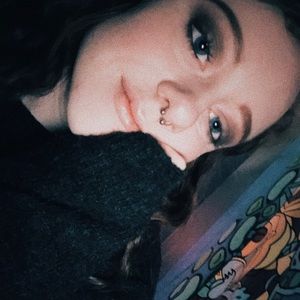 Meet your Posher, Ava